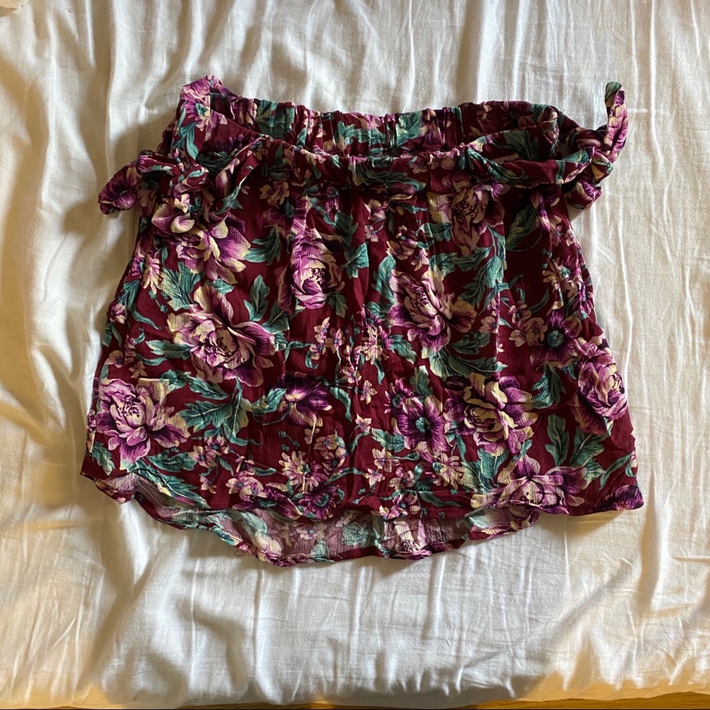 Floral Top - Picture 2 of 3